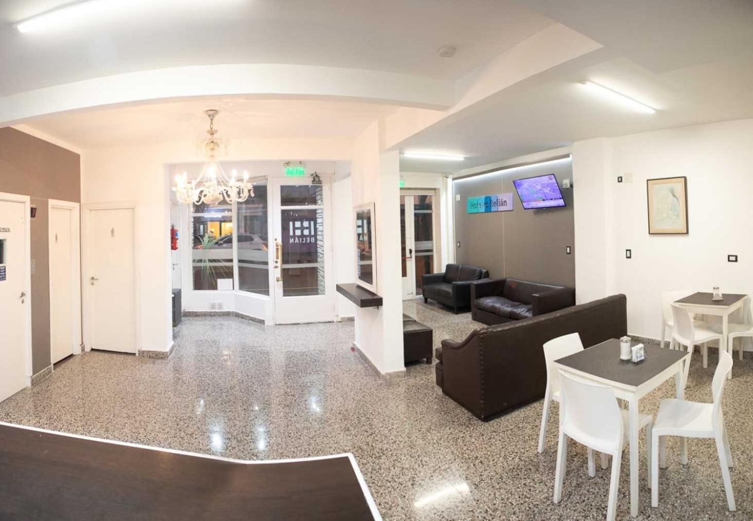 Belián Hotel 2*